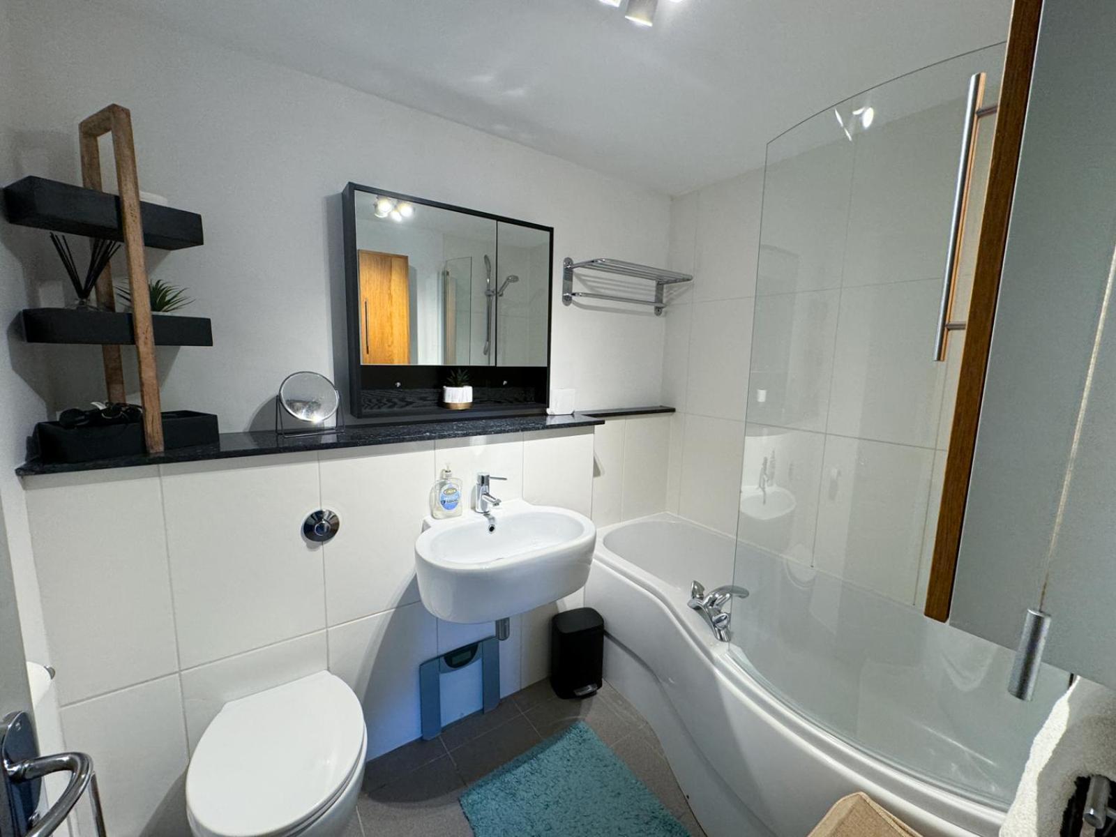 Urban Oasis Apartment บิลเลอร์ริคีย์ ภายนอก รูปภาพ